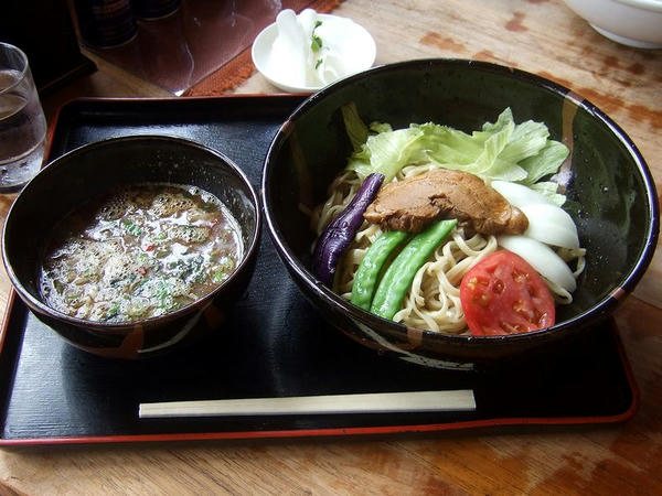 花の季つけ麺夏バージョン（味噌味） 800円