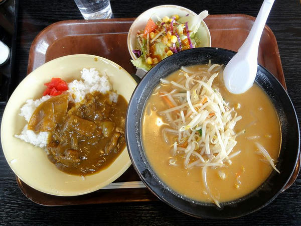 みそラーメン 500円 + Mセット 300円