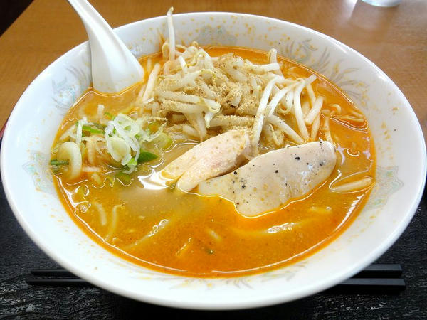 胡麻もやしラーメン 600円