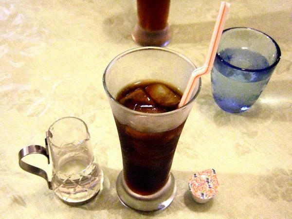ワンパウンドジャンボステーキ（450g）セット（レア） 2,330円 のアイスコーヒー