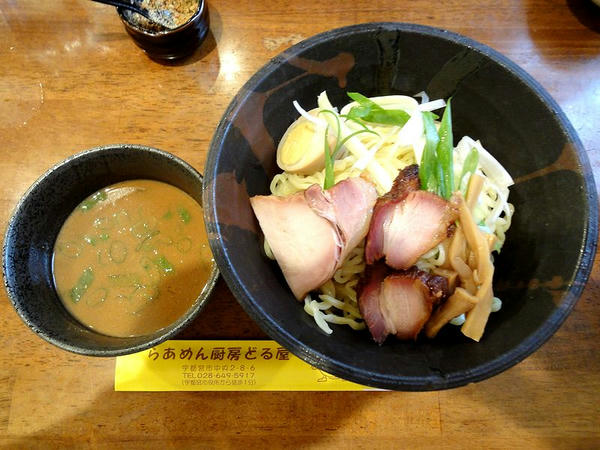 ごまだれつけ麺 750円