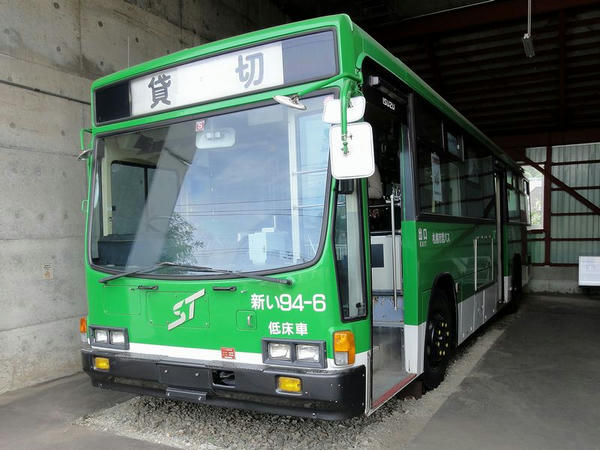 市営バス（新塗装車） いすゞキュービック