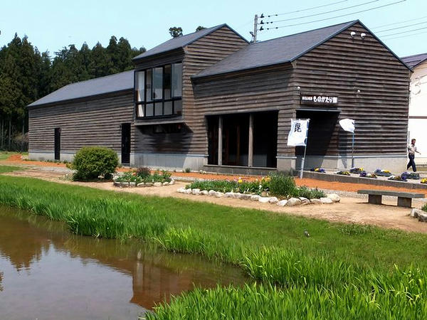 春日山城跡ものがたり館