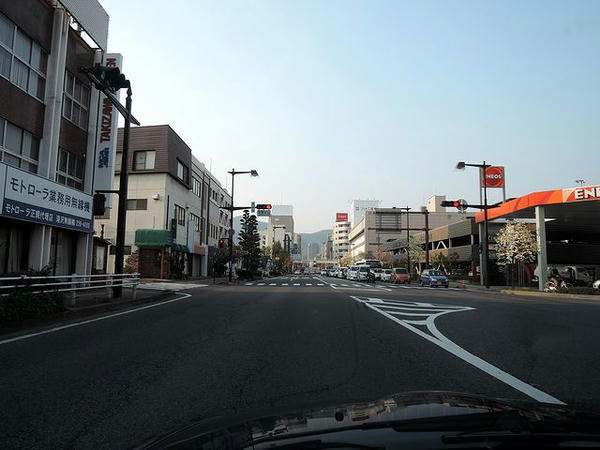 夕方の長野市内を