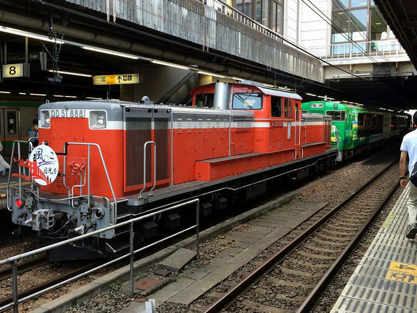 宇都宮駅で見かけたトロッコ列車