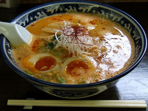 担炭麺 780円