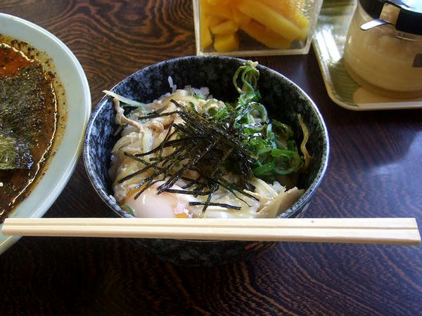 玉丼（ラーメン注文の方に限る） 280円