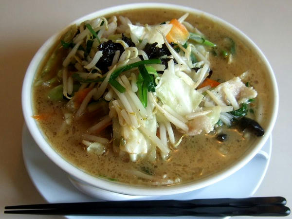 野菜ラーメン 800円