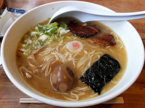 バカうまラーメン 850円