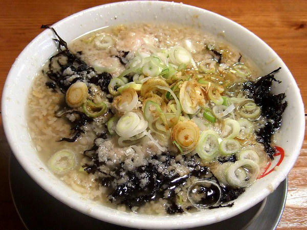 ラーメン（大脂） 650円 ＋ 岩のり 200円