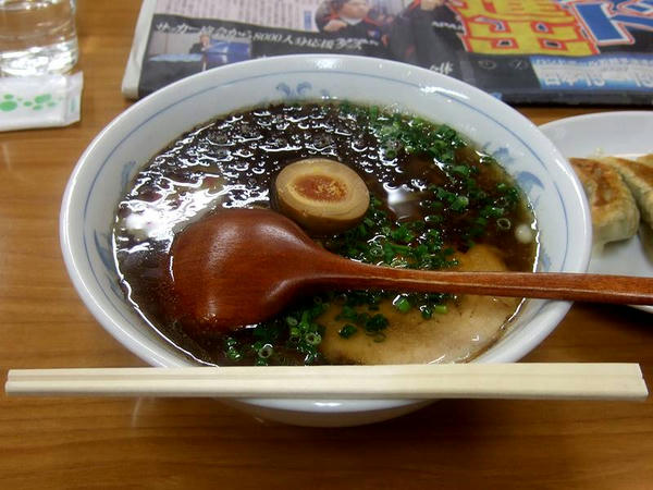 醤油味香味らーめん（細麺） 660円