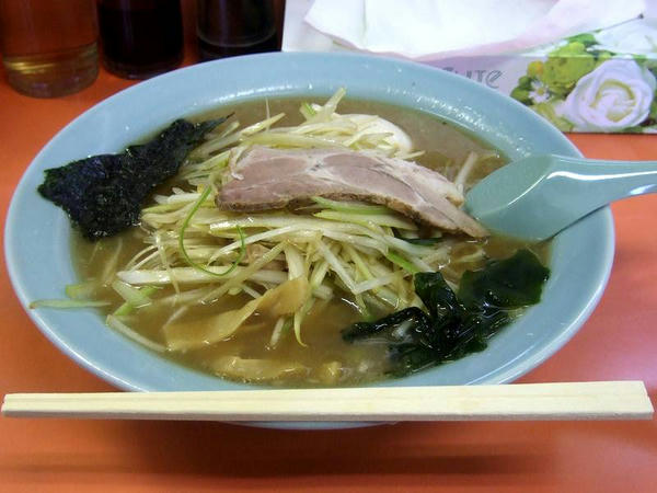 ネギラーメン 700円 ＋ 煮玉子 100円