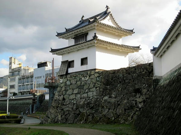 別角度から見た苧綿櫓
