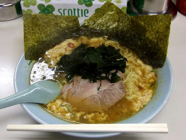 ピリ辛酢ラーメン 690円