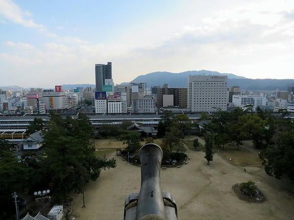 天守からの風景（福山駅方向）