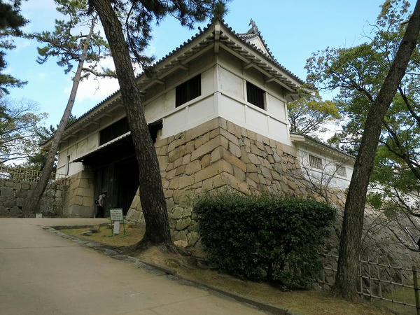 筋鉄御門