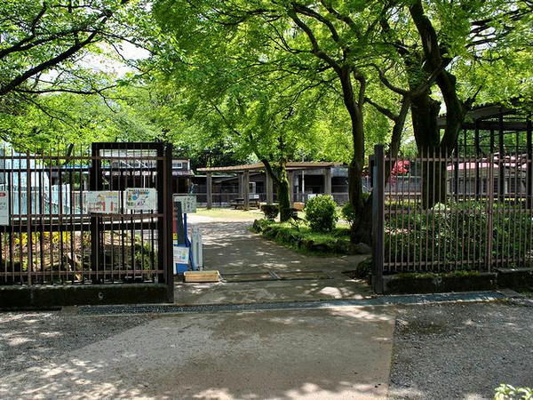 高岡古城公園動物園入口（三の丸側）