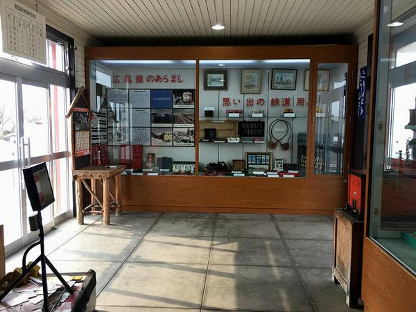 駅舎内部(2)