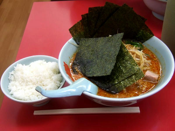 辛味噌ネギラーメン＋半ライスセット（激辛・脂－・味薄目・麺普通） 820円 ＋ のり 100円 ＋ ネギ増 150円 ＋ 背脂 100円