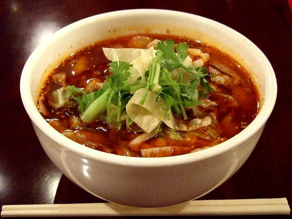 サンラー麺 850円