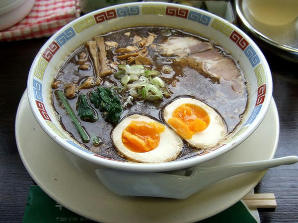 超進化形の醤油ラーメン 850円