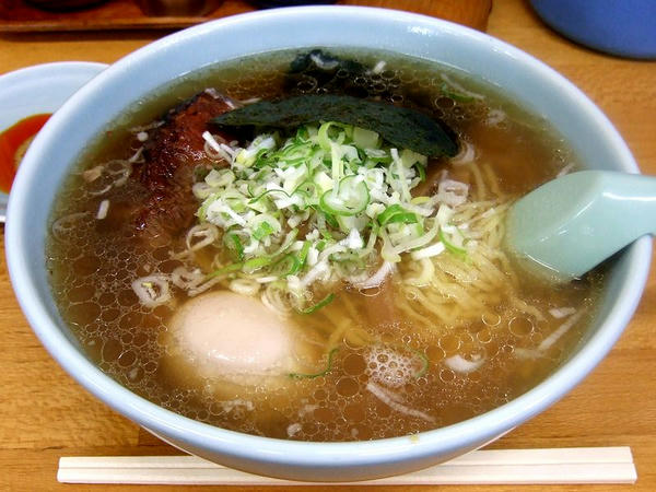 ニンニクラーメン 700円 ＋ 煮玉子 100円