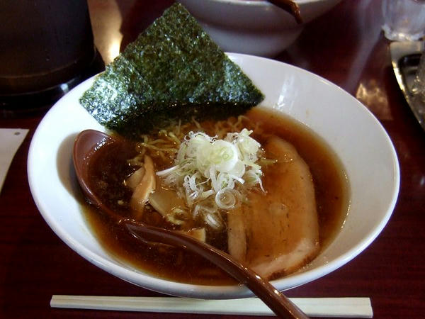 煮干醤油ラーメン 750円