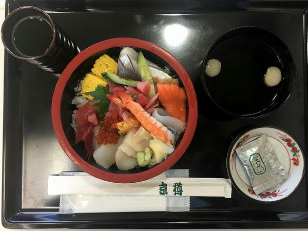 海鮮丼 1450円