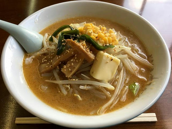 信州みそラーメン 700円 ＋ バター 100円