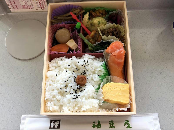 ふくしま夏競馬 万福べんとう 1000円