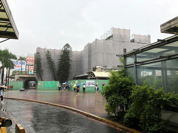 台南駅の駅舎