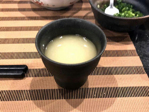 最初に出てくるスープ
