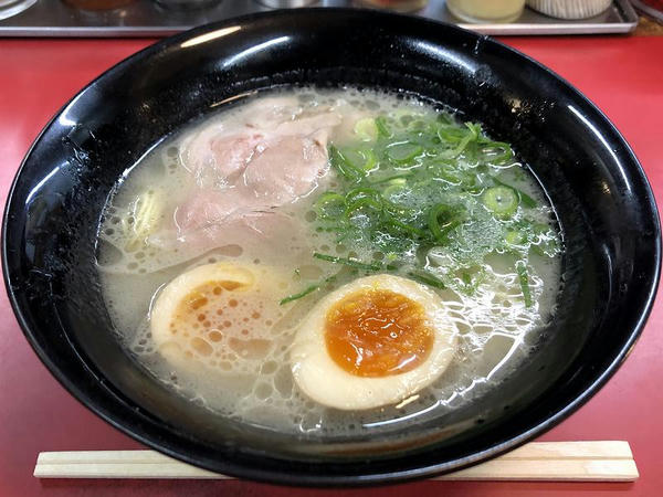 博多ラーメン 290円 ＋ 煮玉子 120円