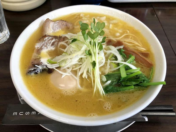 味玉二代目中華そば 900円