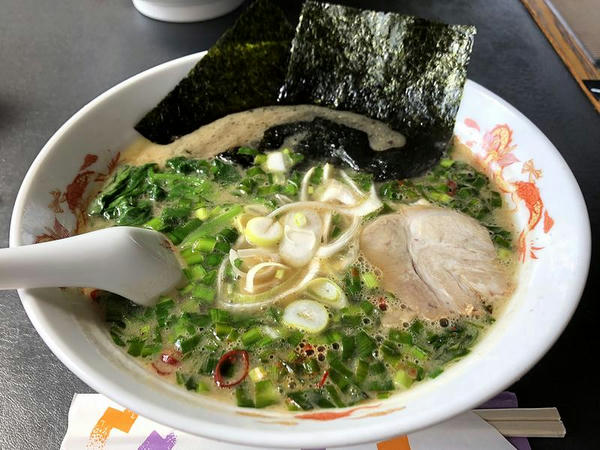 ピリ辛ニララーメン 800円