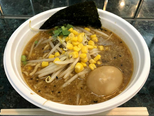 味玉みそこってりらーめん 880円