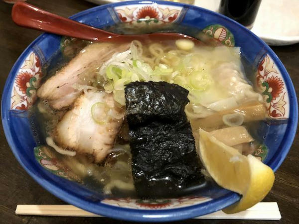 焼き餃子ランチ（塩ラーメン） 980円 の塩ラーメン