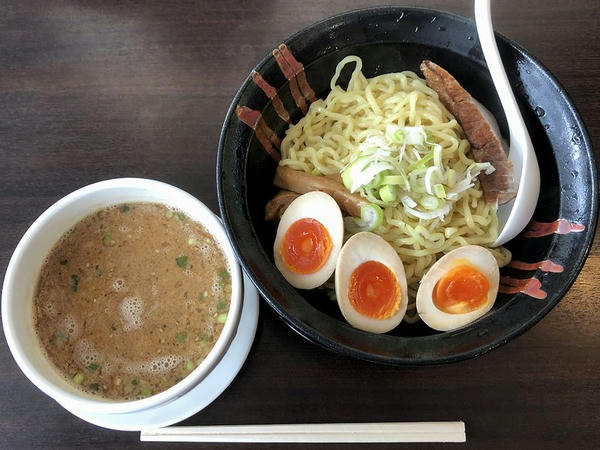 ぶし味噌つけ麺 920円 ＋ 味玉 ガチャガチャ4等で100円