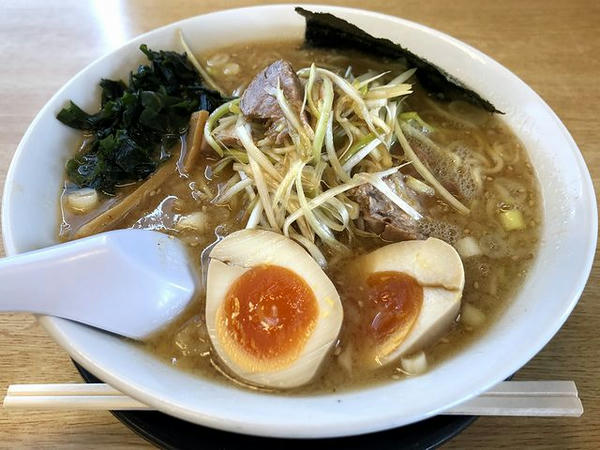 ネギ味噌ラーメン 840円 ＋ 味付玉子 100円