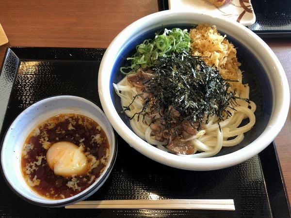 旨辛肉つけうどん（大） 790円