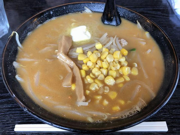 みそバターコーンラーメン 700円