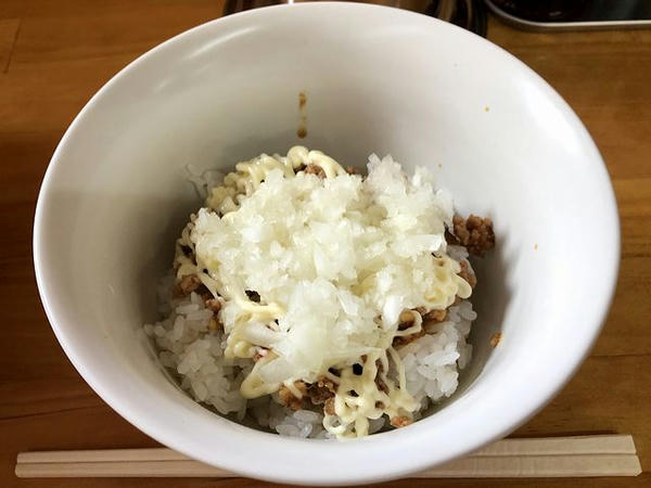 ミニ肉味噌丼 300円