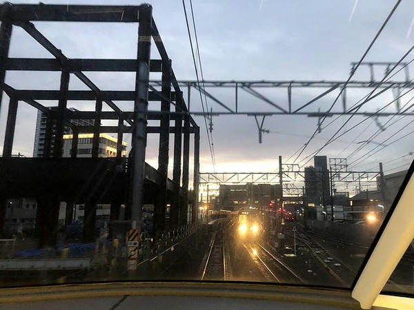 知立駅進入