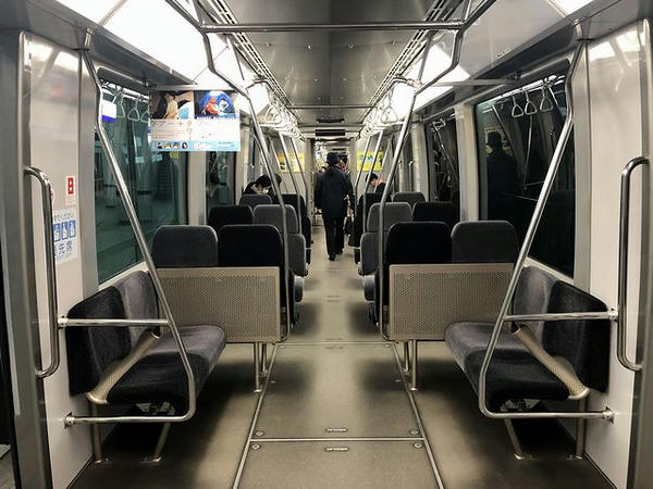 163（103形）の車内