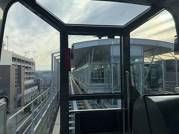杁ヶ池公園駅進入