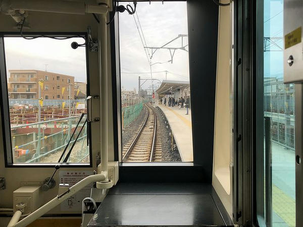 喜多山駅進入
