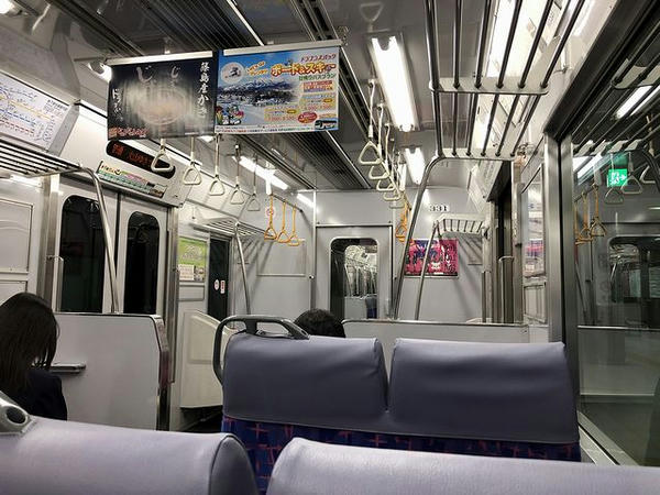 発車前の車内