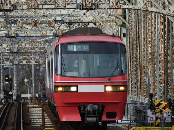 1800系犬山行き急行列車