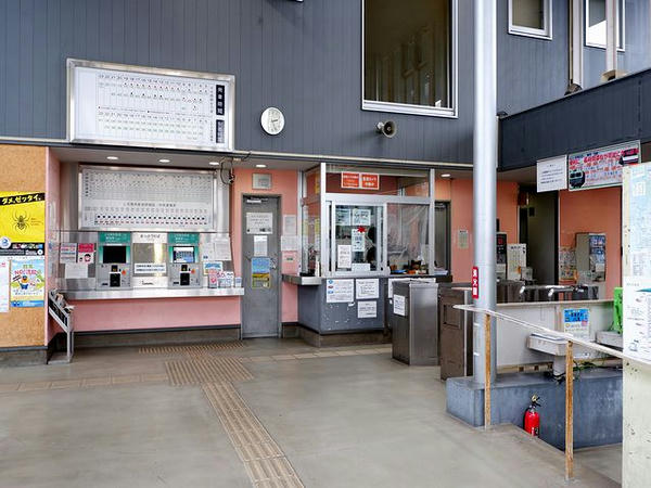 中央前橋駅改札口付近