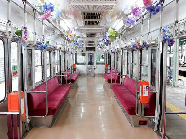 700型電車（クハ726）の車内